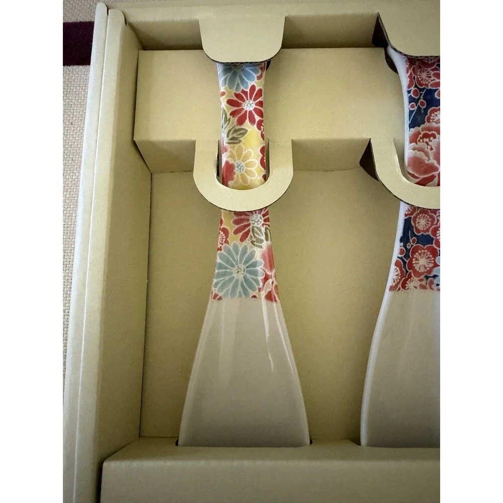 World Traveler Collection Jewel Japanese Spoon Set of 4 in  Floral Patterns